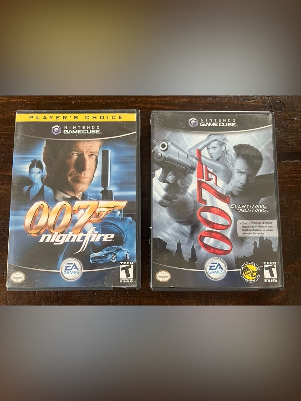 Nintendo GameCube James Bond-Everything or Nothing; 007 Nightfire-Bundle of 2